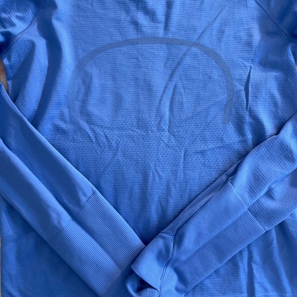 Swiftly Tech long sleeve Lululemon shirt, blue-purple color size 8 - Picture 2 of 5